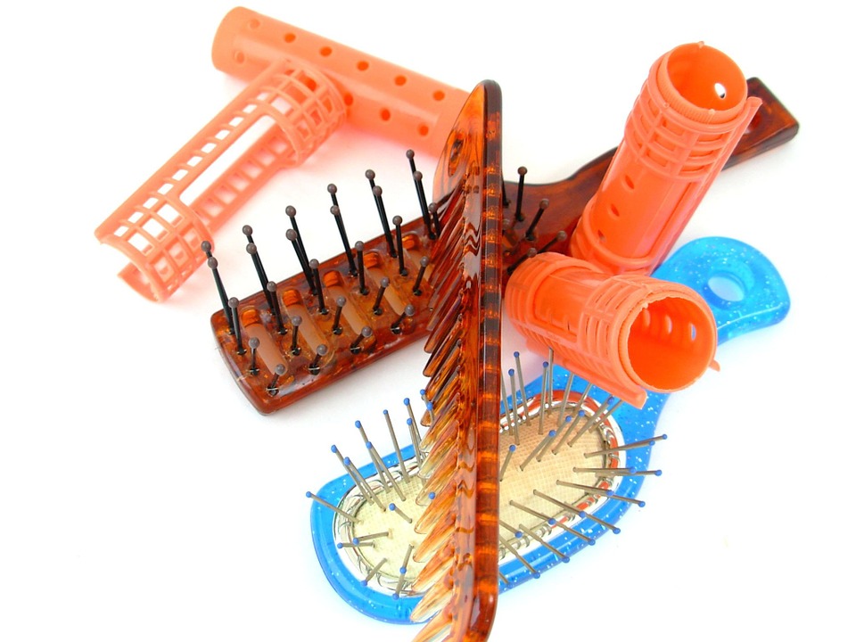 ウィッグの毛先がちりちりになってしまってももう焦らない 直し方を伝授 ウィッグ最新ニュース速報